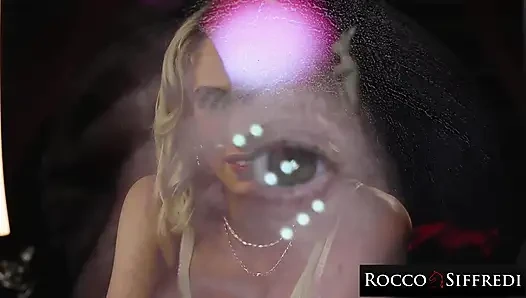 Rocco siffredi - slav afet ve sarışın tanrıça büyük yarağı yutuyor