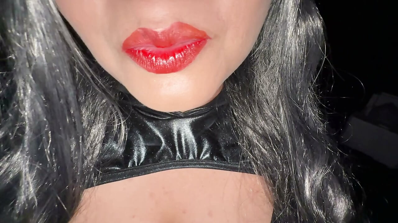 STANDING UP AND IN THE ASS. SHE INVITED ME TO AN UNOCCUPIED HOUSE, AND WE FUCKED INSIDE IT.