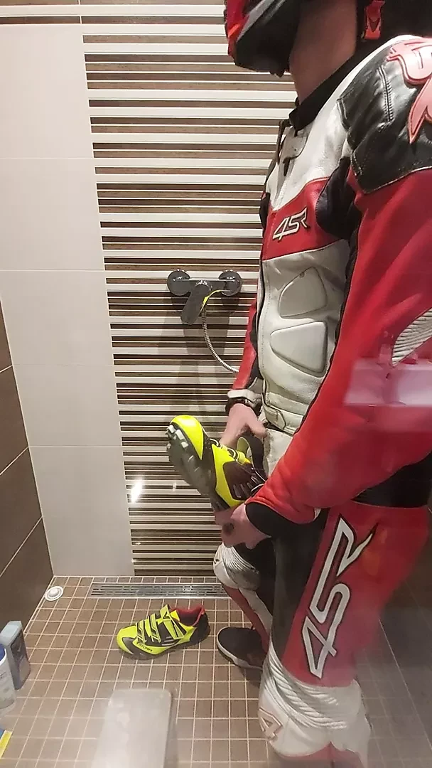 Leatherbiker 玩自行车鞋