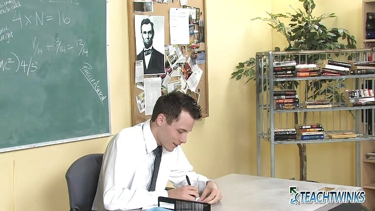 TeachTwinks Phillip Ashton And Ethan Blur Lines After Long Hours Together