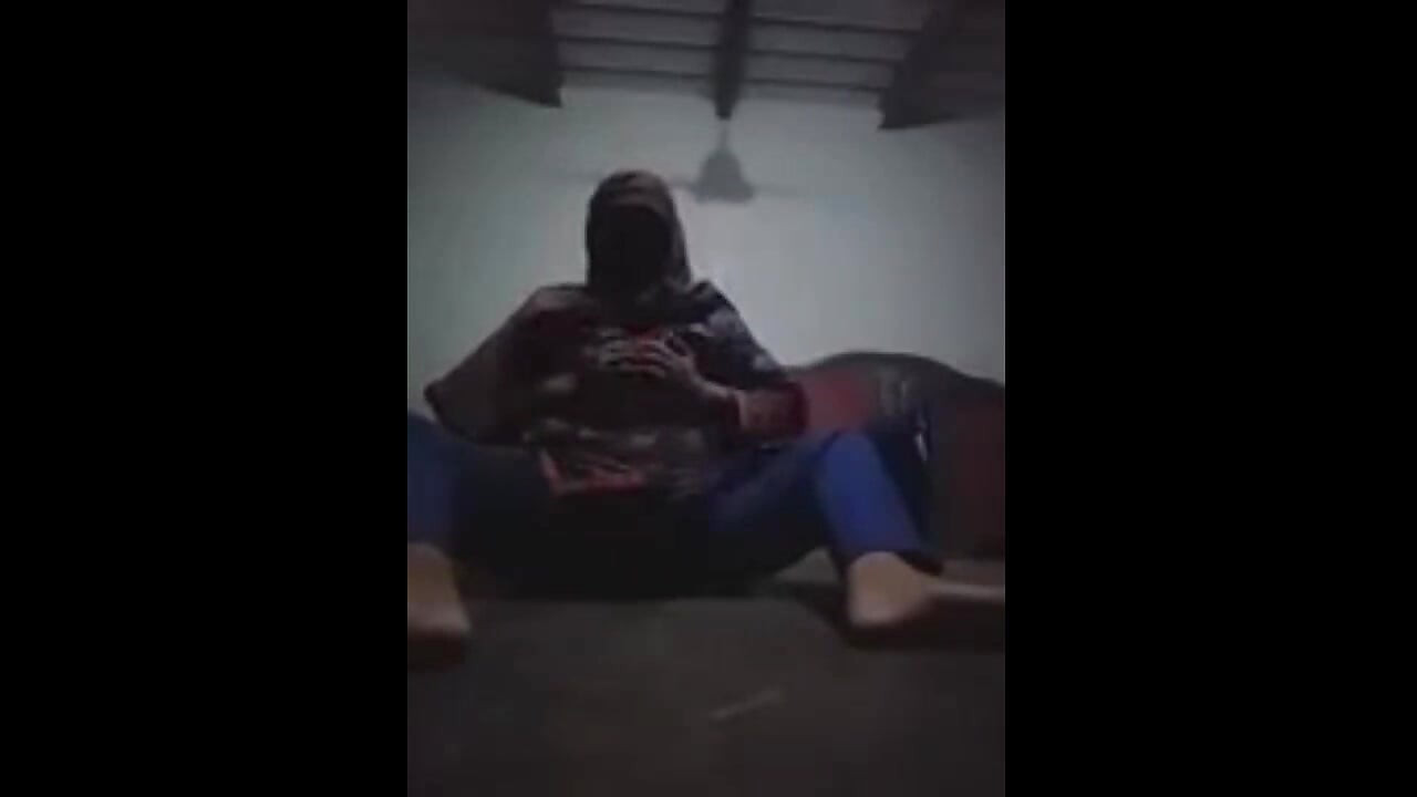 Yeni ateşli seksi hikaye Hintçe tam ateşli hikaye yeni viral hikaye ateşli yenge seks videosu Hintçe Urduca seks videosu xxx