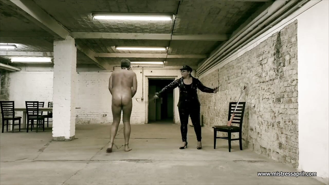 Dominatrix Mistress April - Bog toiltet clean slave staiotr.m4v