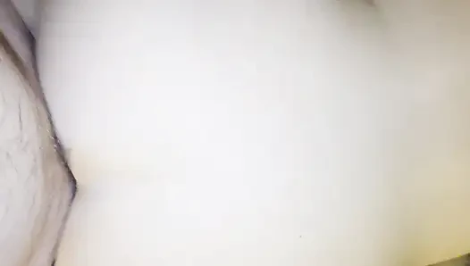 Istri tetangga yang doyan selingkuh dientot gaya doggy sampai mengerang keenakan