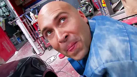 Pussy licking big cock sucking hand penetrated threesome