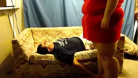 Nurse Vicki and Angie in double face sitting squashing video