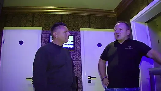 Tante semok jerman bertato dientot habis-habisan di pesta swinger