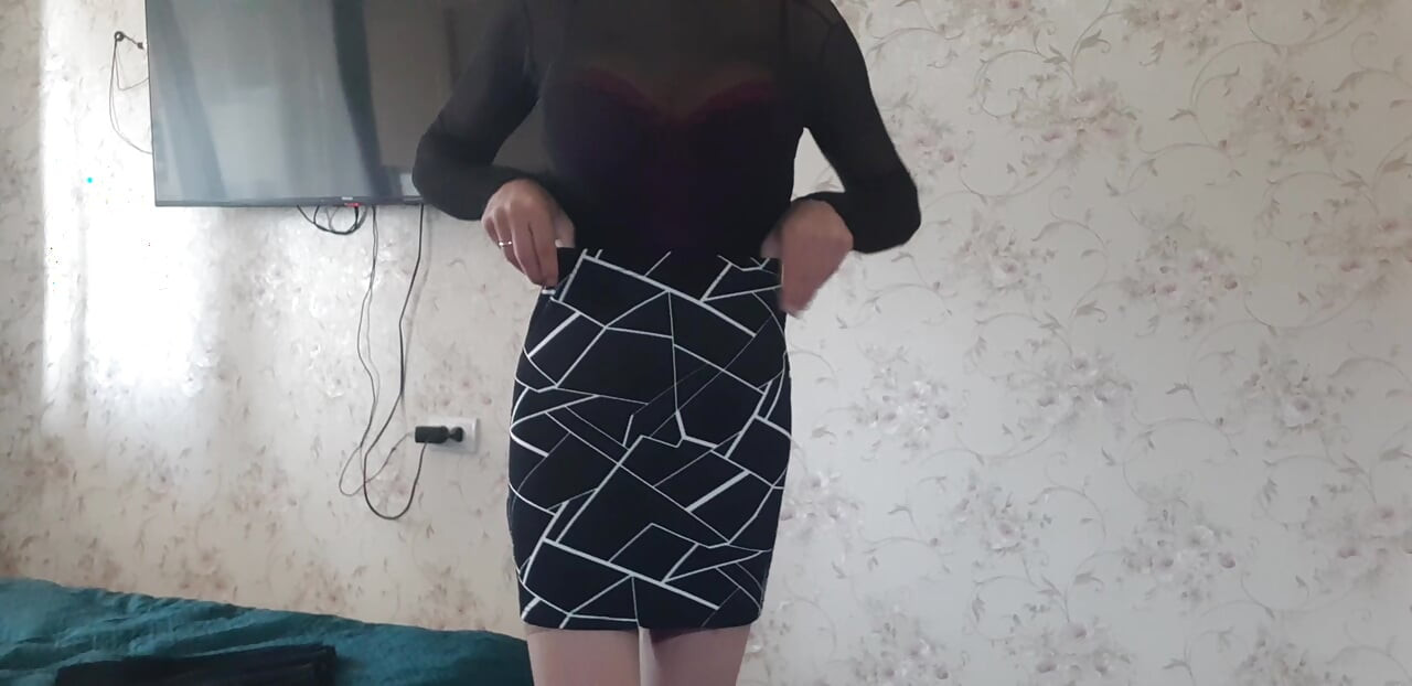 I'm trying on an outfit