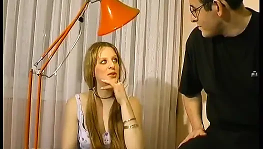 Ein Student knallt ihre zwei Nachhilfelehrer.