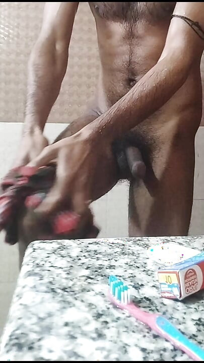 Desi boy hotel bhatroom is salwar