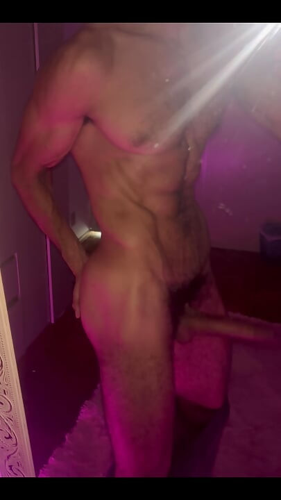 A very hard horse penis wanting to fuck an ass