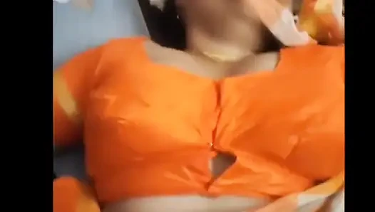 Подборка видео траха с сексуальной тетушкой дези в Сари в видео от первого лица