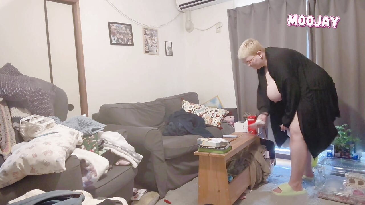 Open Robe Cleaning Boobs out