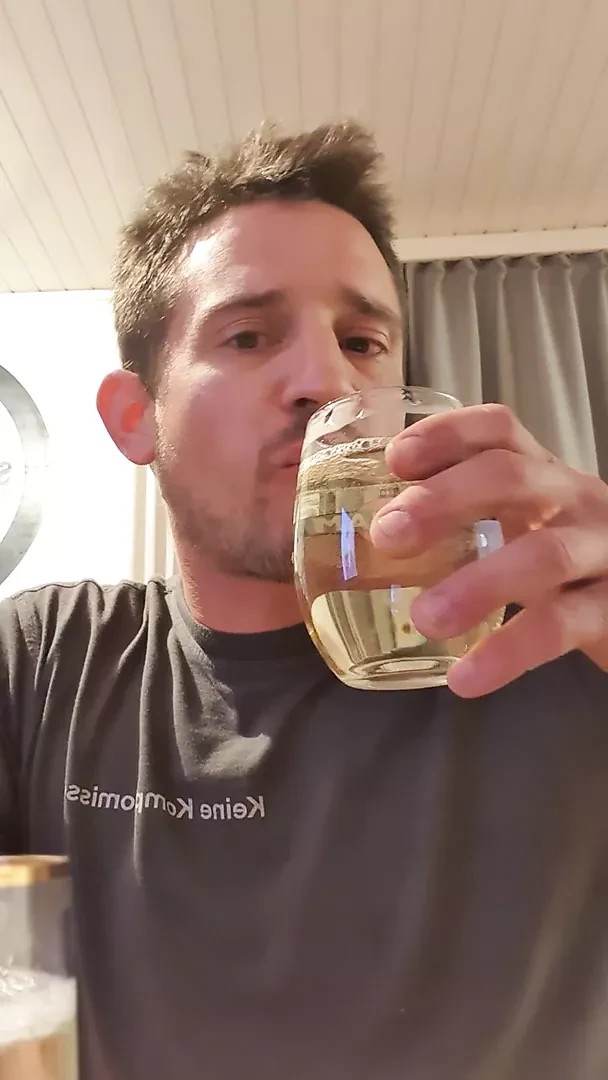 I drink my own piss out of two glasses