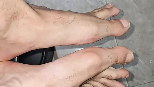 Masturbation on stool kitchen cumshot on ankle foot.