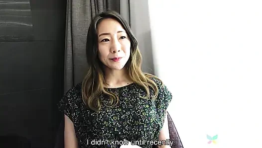 Miho Wakabayashi Is a Mature Japanese Housewife Looking for Hot Sex