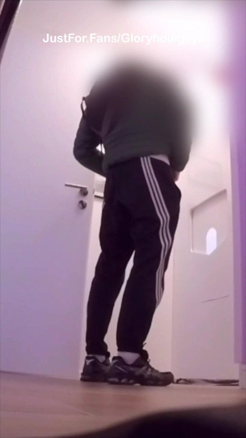 Rough Gay Bro Craves It Raw – Double Load in a Threeway Gloryhole Session