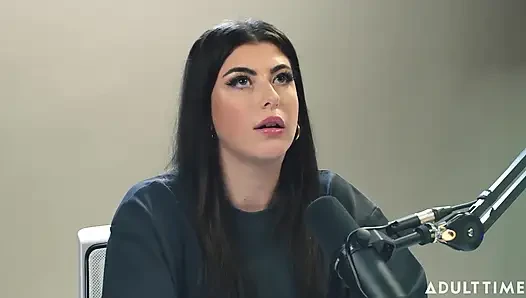 Menjadi Seorang Dominatrix Profesional Bukan Hal yang Diharapkan Gal Ritchie! | Podcast Khusus Orang Dewasa