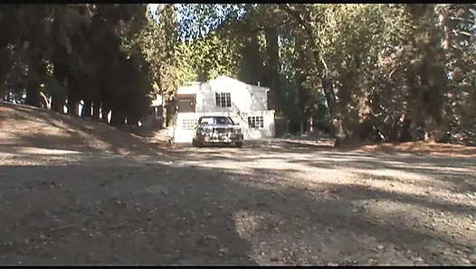 Büyük yüze boşalma 4 güzel genç kız birçok şekilde pompalanıyor