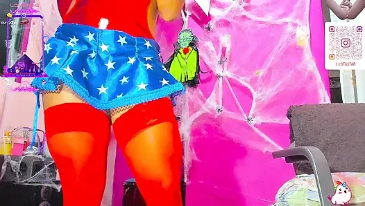 SEXY WONDER WOMAN NEED UR DICK DEEP IN MY MOUTH ND MY ASS MAKE ME BIG SQ...