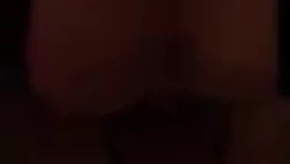 Mu dostum ve ben yeni sikiş sandalyemizi deniyoruz!