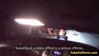 Британка шалава сосет член, офицер на улице в видео от первого лица
