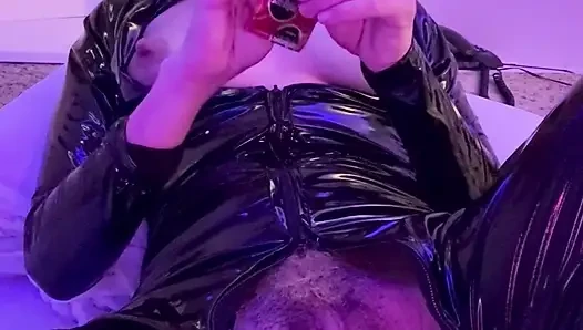 Hot seduces puts her hand in her pussy and tries to put the dildo together