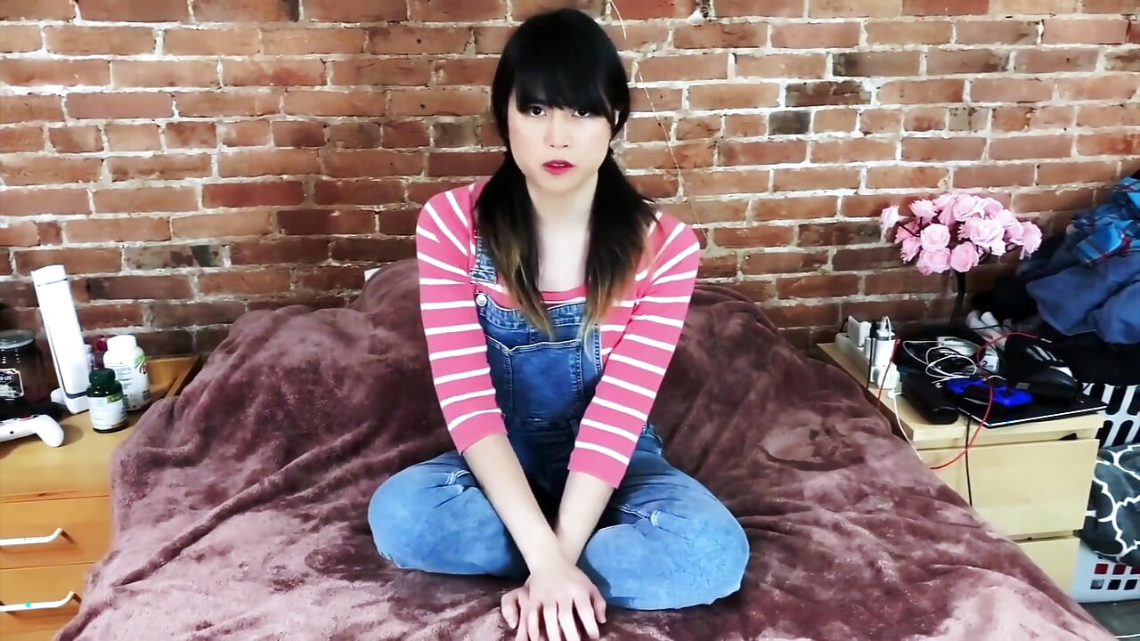 Trans stepsister naps-over
