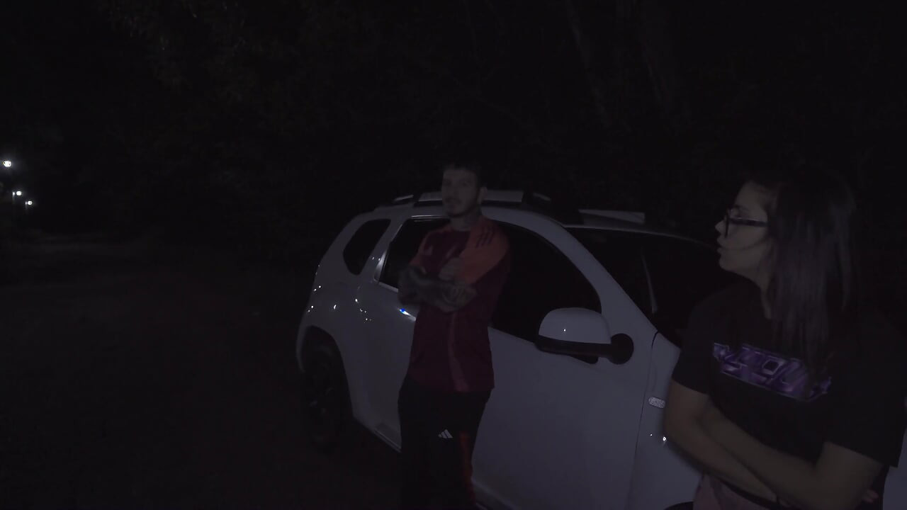 私は親友の妻と沼地でセックスしました