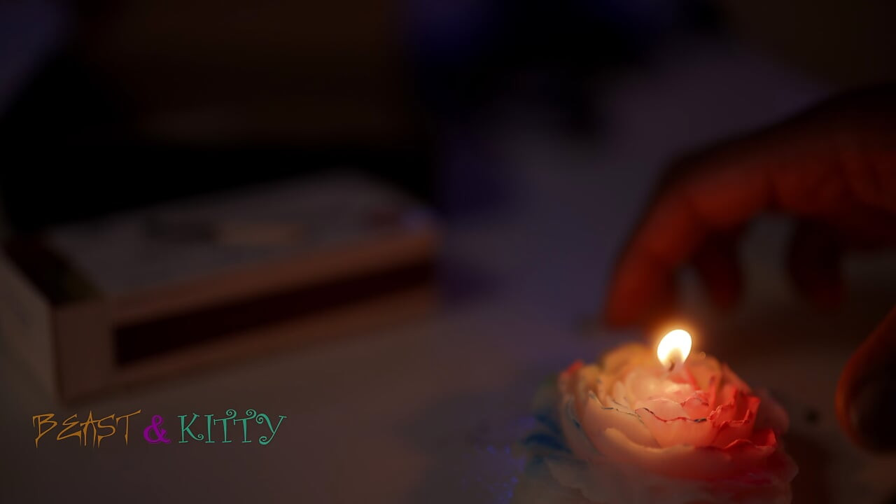 सांवली रंडी Kittylove की आंखों पर पट्टी बांधी, बांधी गई और उसकी और अधिक चुदाई की गई