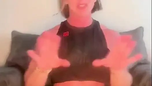 Simone Steele ile Çıplak Haberler Ağustos 2026