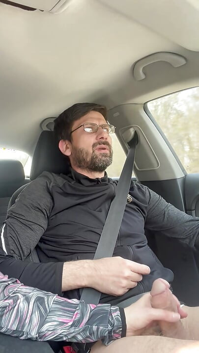 Ona nie mogła się doczekać - milf obciąganie i ręczna robota podczas jazdy - publiczny seks w samochodzie Kingyordanov
