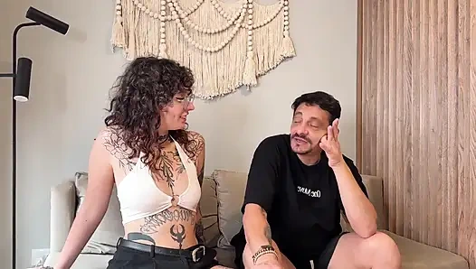 Dia menyenangkannya untukku