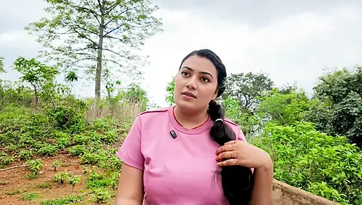 Saalis'in cinsel vücudu tarafından baştan çıkarılan büyük yarak jija ji sıkı amcığını ve götünü sikiyor Hintçe ses