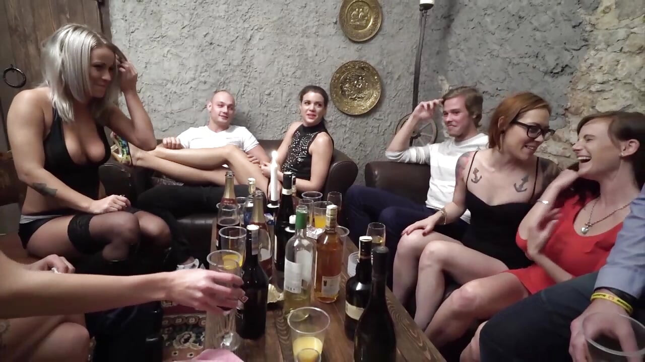 Amateur Party for Amateur Swingers Full Porn Movie