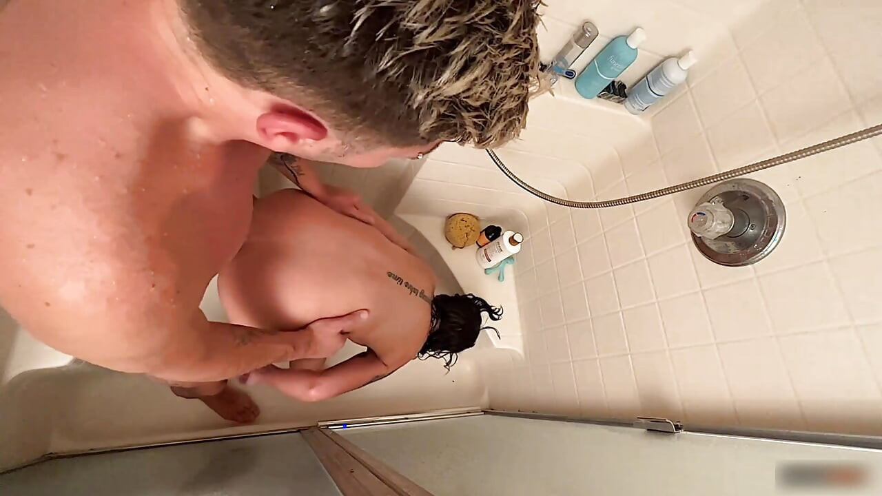 She Cums After She Finally Fits His Dick Into Her Tight Ass