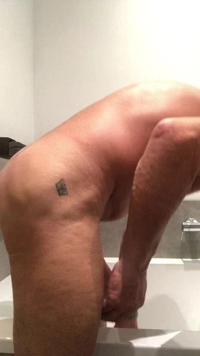Fucking my arse with an eggplant