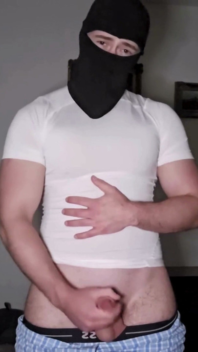 Trainer cums on your face