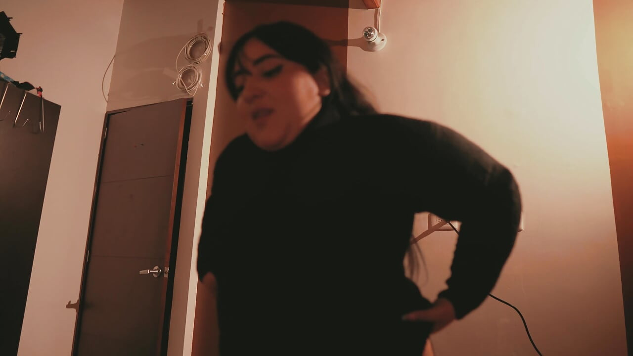 Le Petit Ami De Ma Belle-fille M’excite Beaucoup!