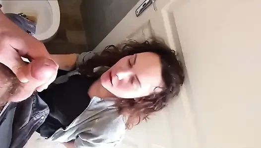 Di Toilet Di Tempat Kerja