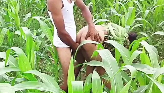 Saison 124. Amisha bhabhi fickt mit bauern im wald