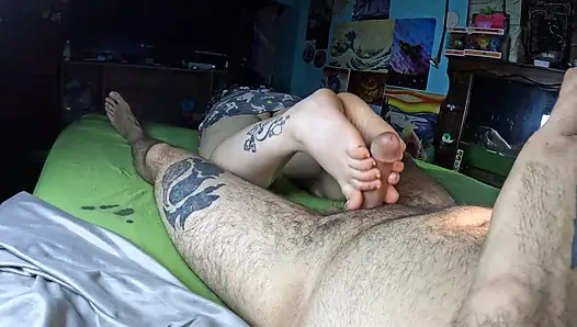 Kaki kaki kaki bunga oranye berlumuran air mani