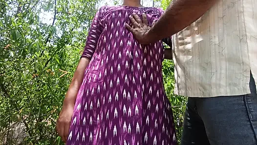 Outdoor cheating Housewife