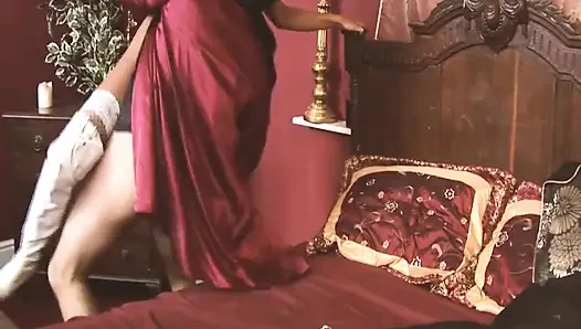 MILfs sind heiße schlanke MILf-krankenschwester, die harten sex mit ihrem patienten hat