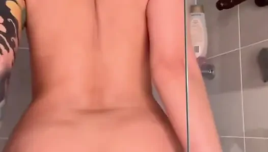Rub Gently My Big Clit in the Bathroom