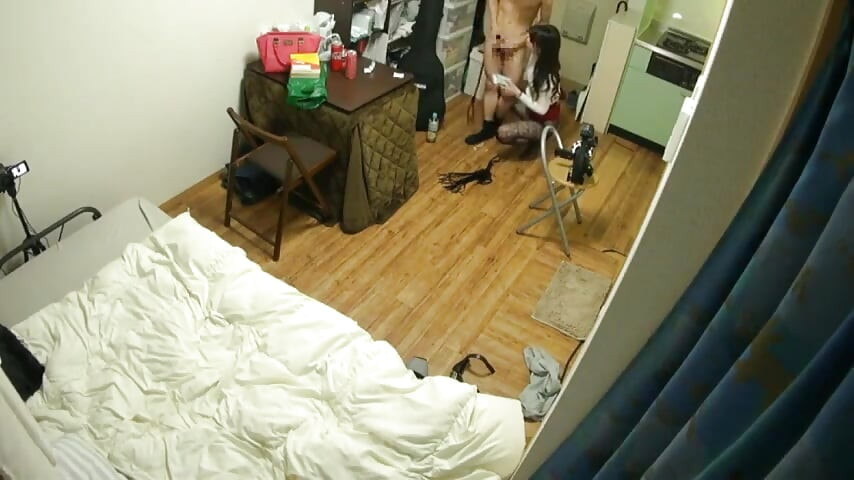 Alugando uma provocação ousada rena aoi