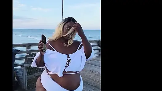 MochaSwallows ' Boardwalk Slut Strut