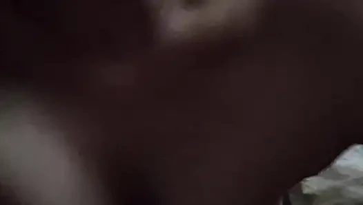 Beyaz havalı göt arkadan sikiliyor