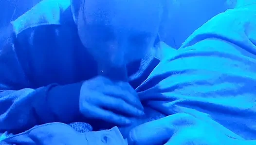 Kamyonumda oral seks ağzıma boşalıyor