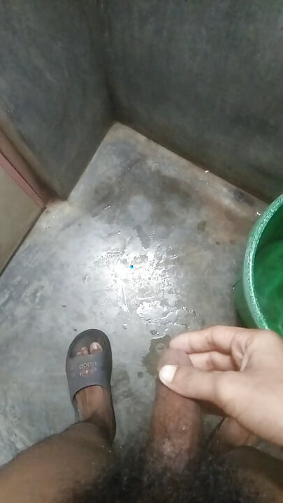 Jadi saya pergi ke bilik air, letakkan sabun di tangan saya, dan mengecilkan pemegang