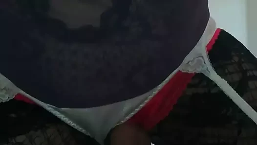 Ben travesti kaltak büyük boşalma 2